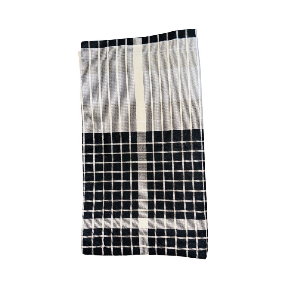 Cuddl Duds King Size 2 Pillow Cover Black White Plaid Pattern‎ 20x36